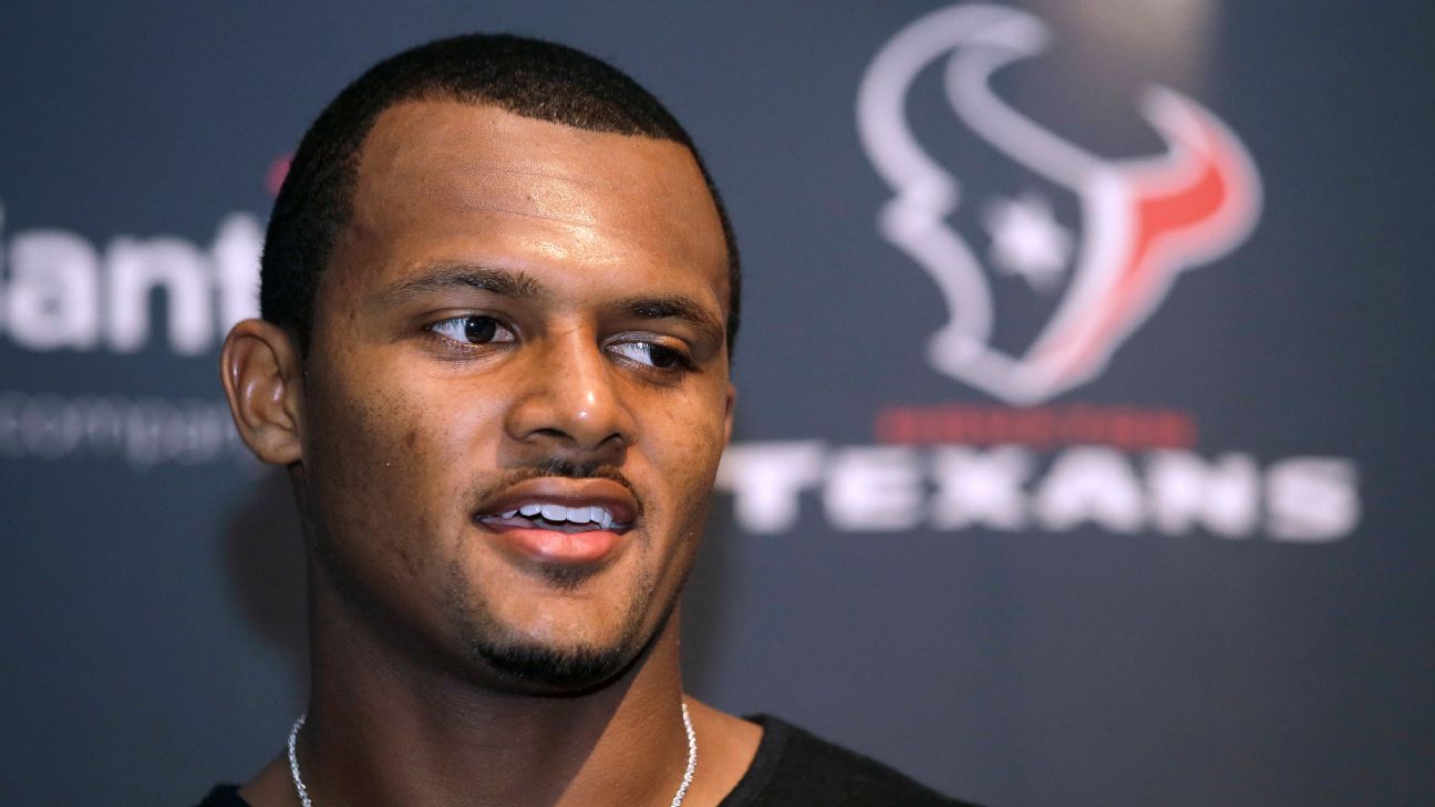 Houston Texans rookie QB Deshaun Watson bought his mom a new