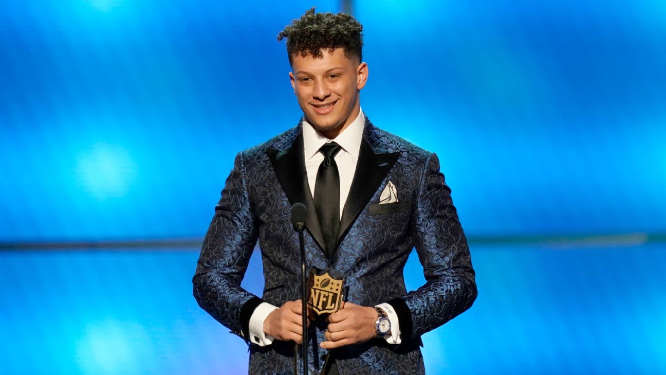 Patrick Mahomes Earns Second-Career MVP Award at NFL Honors Ceremony