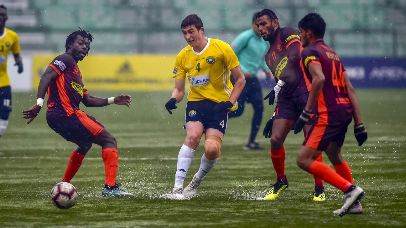 Real Kashmir and Gokulam Kerala played in freezing conditions under sleet and snow in Srinagar on Wednesday.