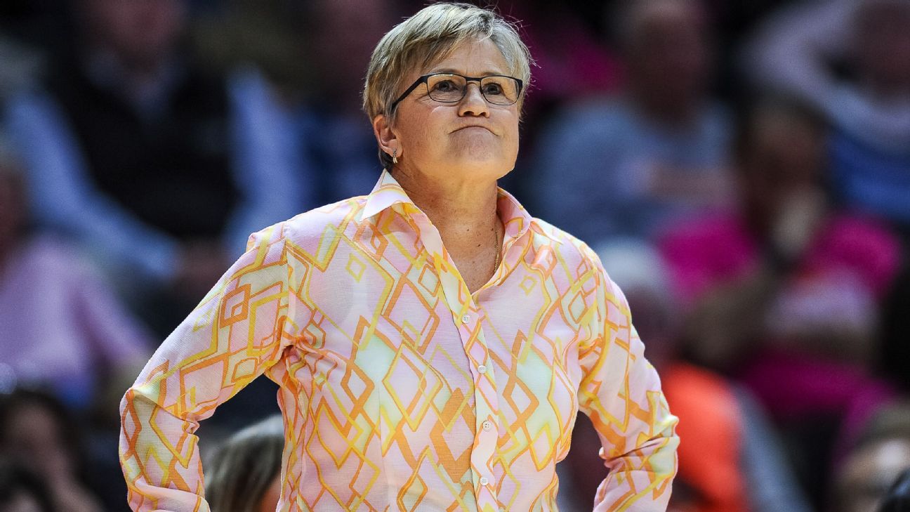 HOOPS CENTRAL: #5/4 Lady Vols vs. UMass - University of Tennessee Athletics