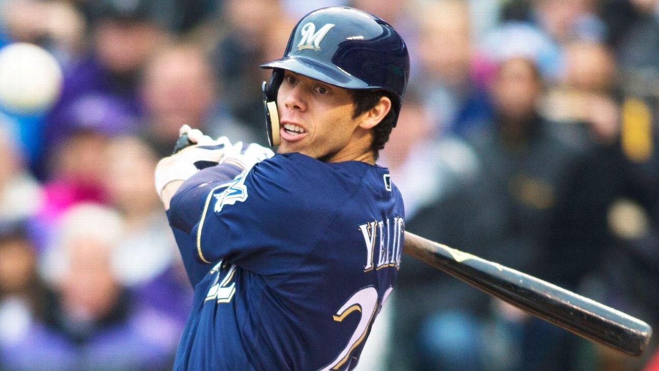 Christian Yelich exits due to back tightness