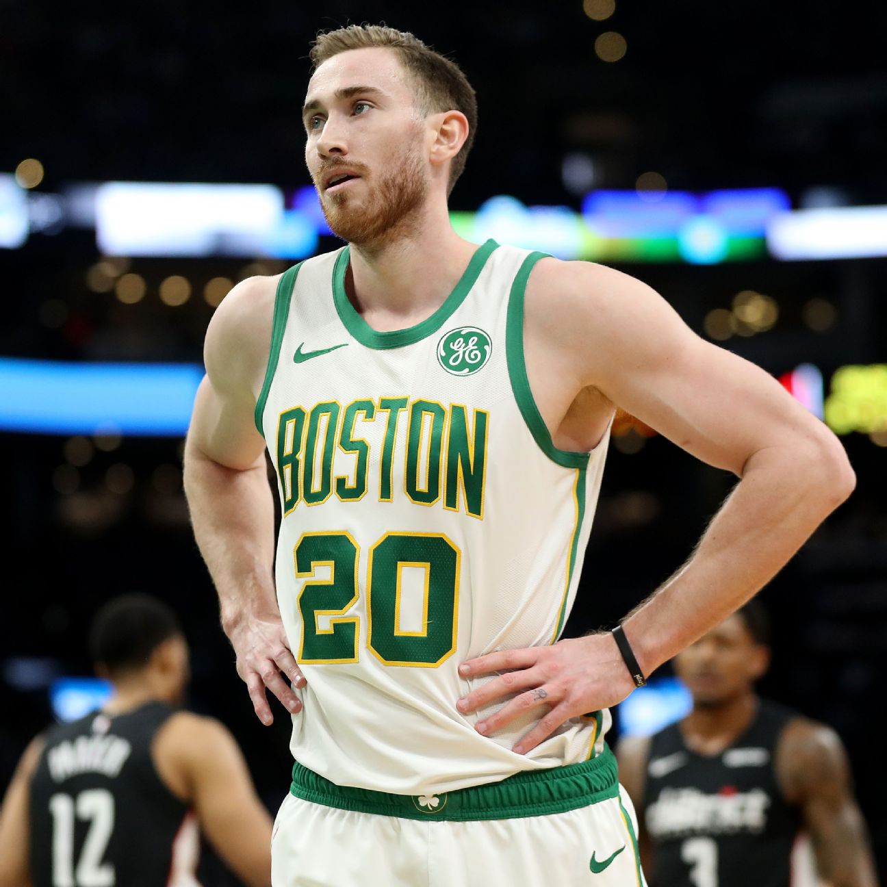 Gordon Hayward is injured again. This time it's a fractured hand