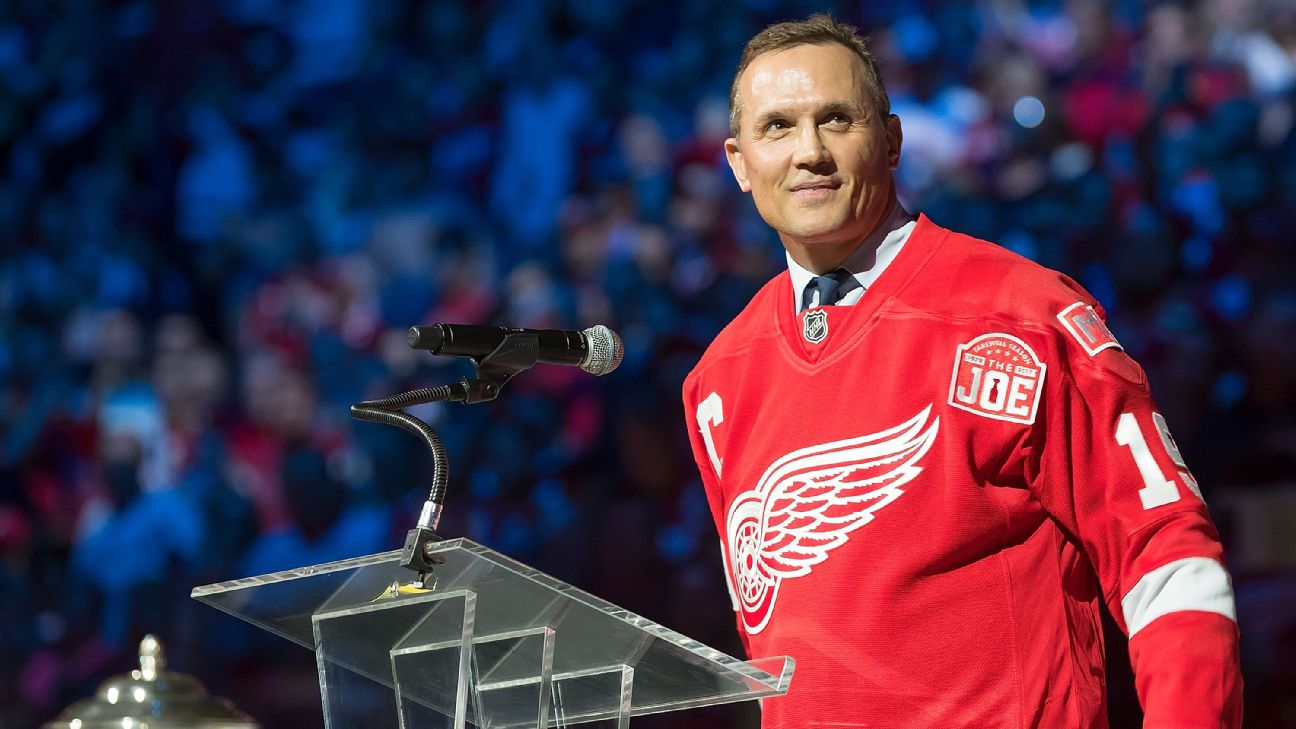 The story behind Steve Yzerman's smile when the Detroit Red Wings