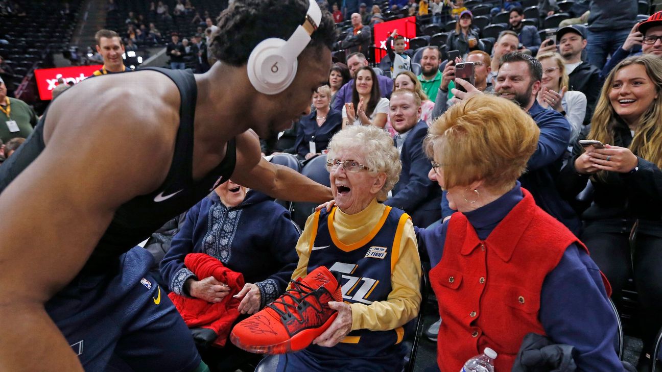 kyrie gives kid shoes