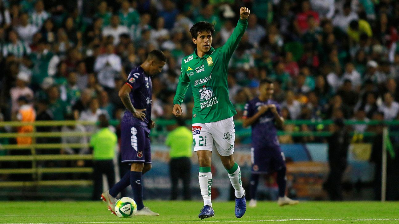 Jose Macias celebrates during Leon's Liga MX win over Veracruz. Jose Macias celebrates during Leon's Liga MX win over Veracruz.