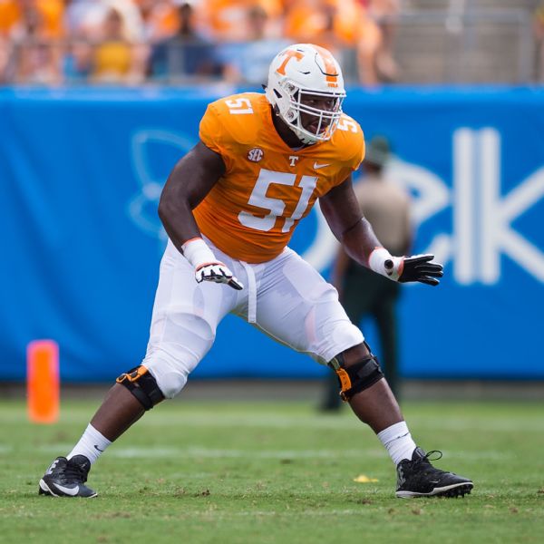 Ex-Tennessee OT Richmond transferring to USC - ABC7 Los Angeles