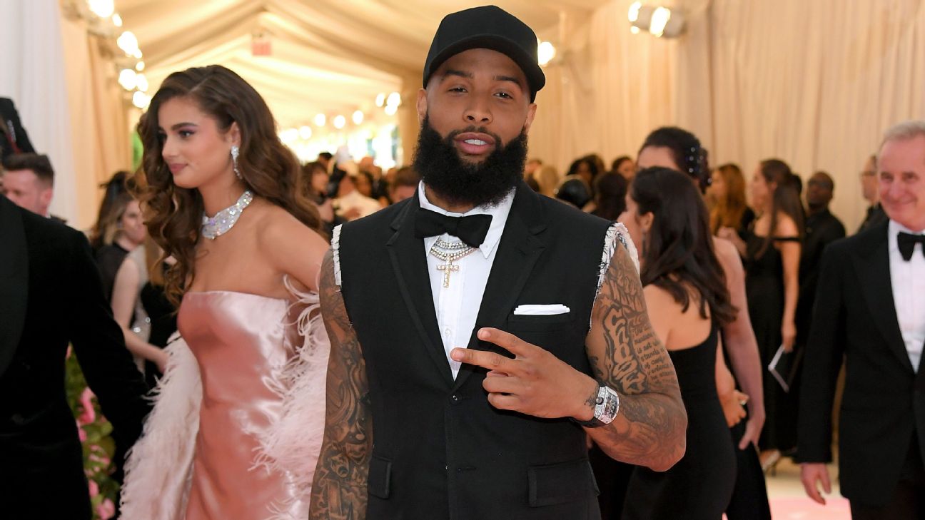 Why was Odell Beckham Jr. dressed like that at the Met Gala? - Los