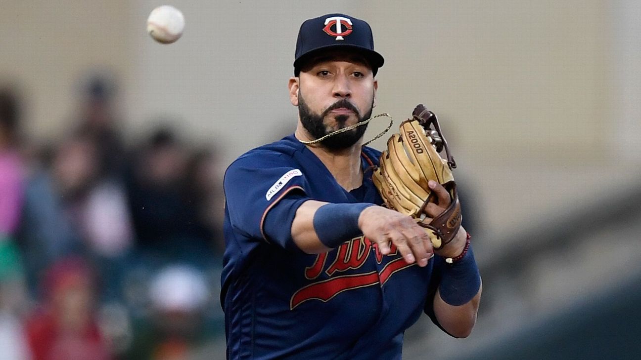 Marwin Gonzalez Apologizes for Astros' Sign-Stealing Scandal: 'I