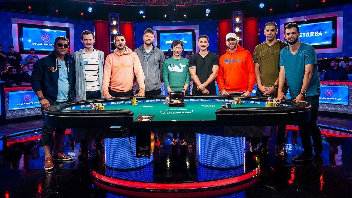 Blonde celeb at table wsop 2019 espn