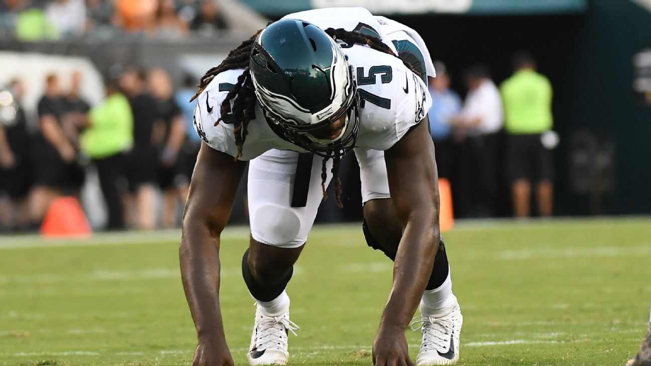 Eagles' Josh Sweat underwent emergency procedure to address  'life-threatening situation': report