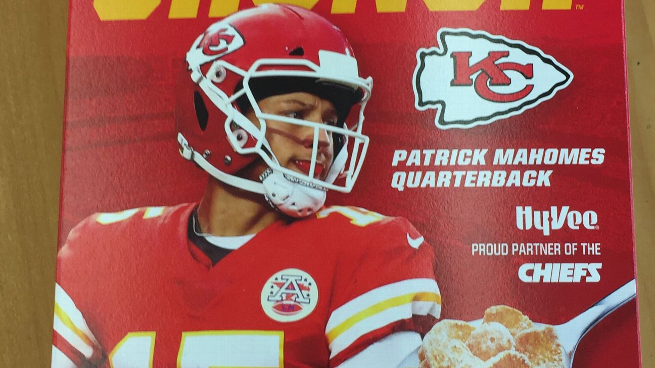 Chiefs QB Patrick Mahomes II's Father Proud of His Son's Gamble on Himself