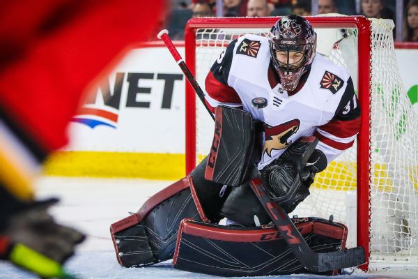 Sharks acquire goalie Hill in trade with Coyotes