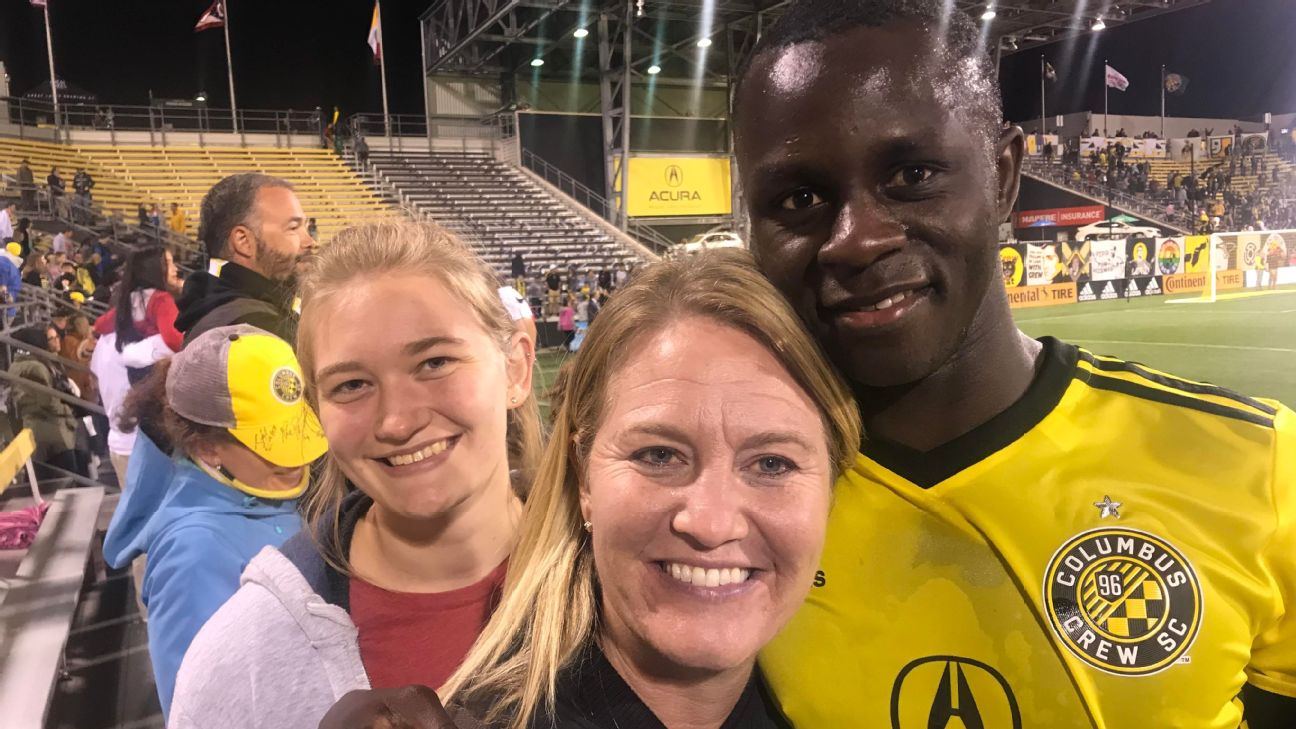 Kekuta Manneh poses with sister Vanessa Niccum and mother LaRhonda Niccum. Kekuta Manneh poses with sister Vanessa Niccum and mother LaRhonda Niccum.