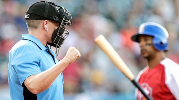 World Series umpire Lance Barksdale shares pivotal moment