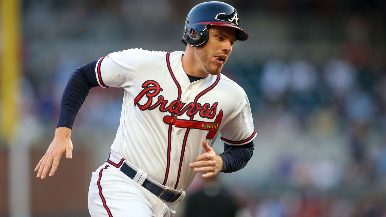 Freddie Freeman among four Braves players to test positive for