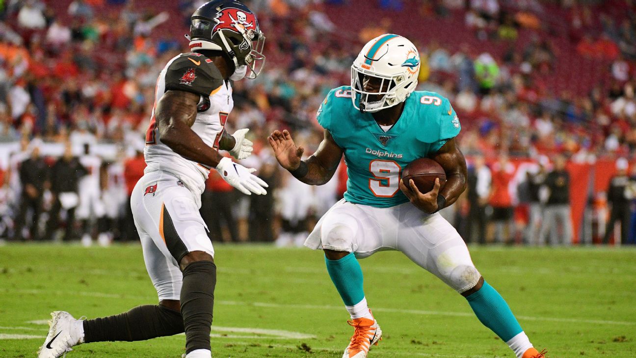 Dolphins RB Mark Walton suspended four games for three offseason