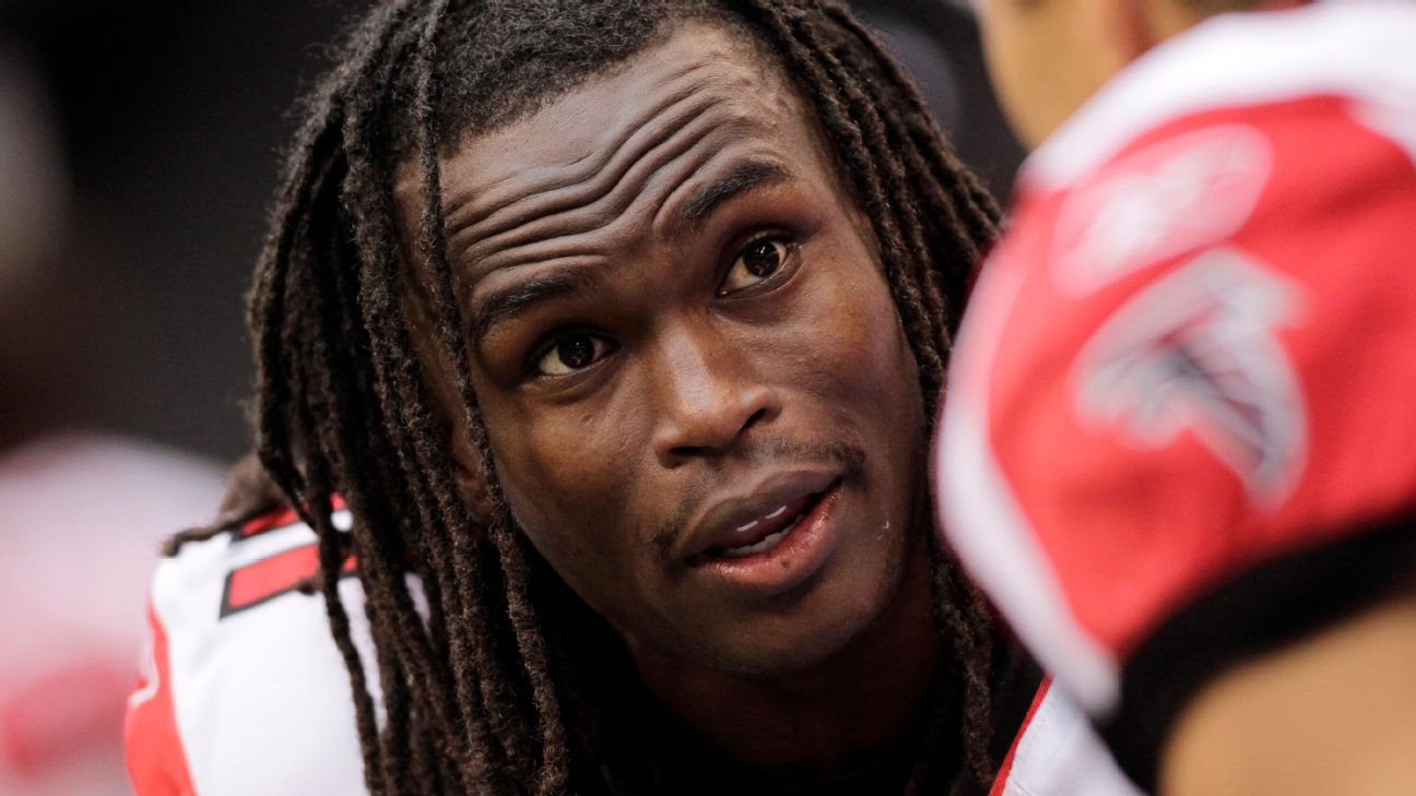 Reporter Uses 1 Word To Describe How Julio Jones Looks In Practice