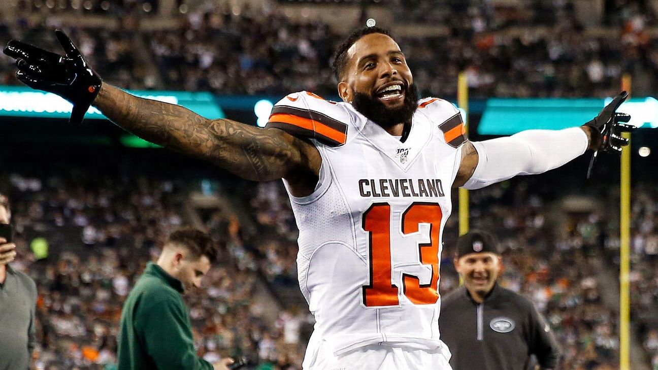 Cleveland Browns receiver Odell Beckham Jr. shakes off shoulder injury