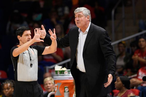 Ex-Ace Laimbeer: 'Not ever going to coach again'