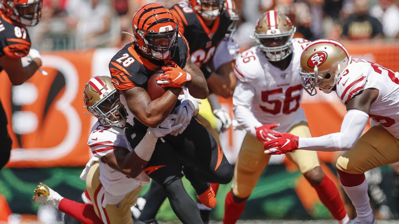 NFL on ESPN - Cincinnati Bengals RB Joe Mixon has his fantasy managers on  cloud nine after his 5 TD performance 