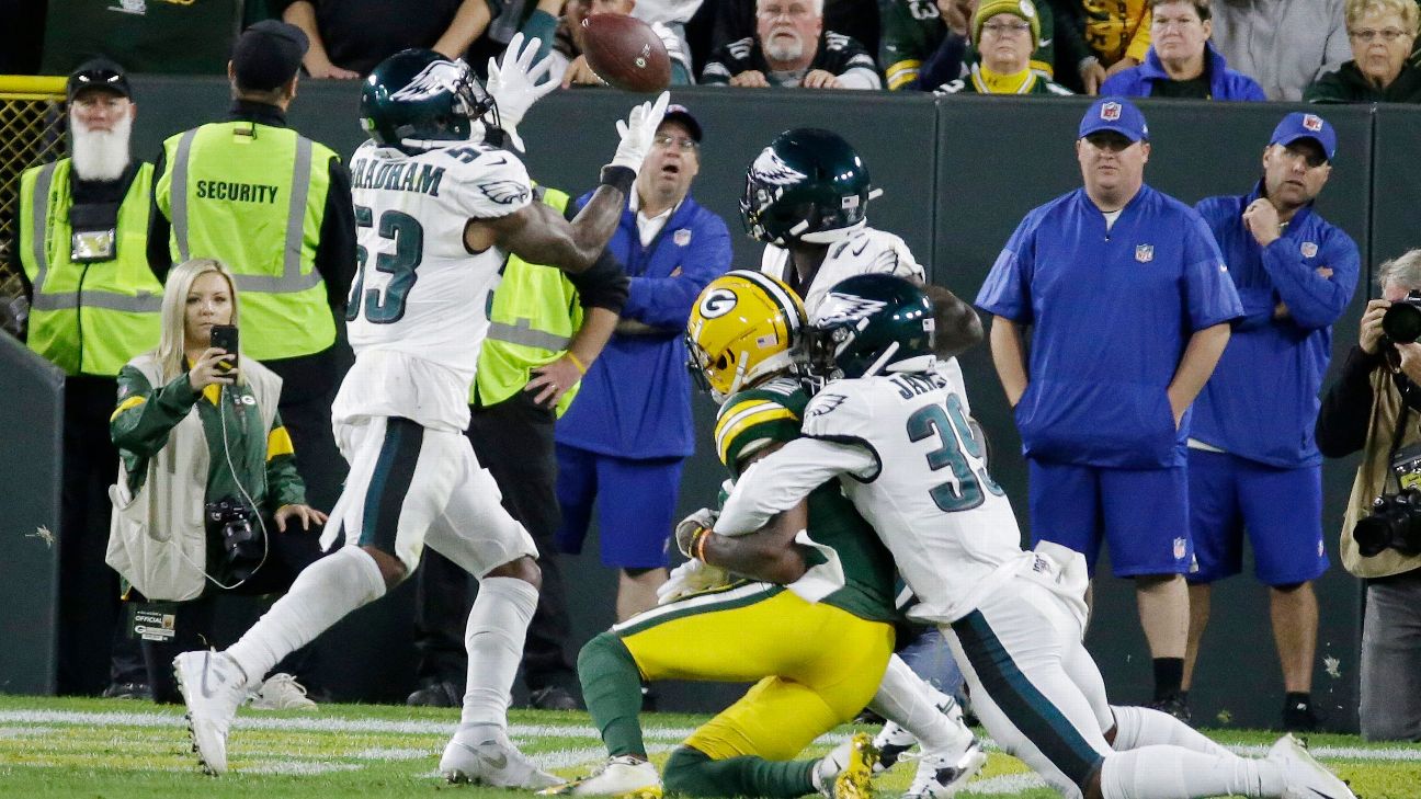 Grading the Eagles following their 34-27 win over the Packers