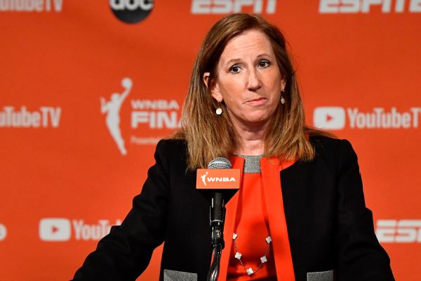 Commish: WNBA using Aces case as talking point