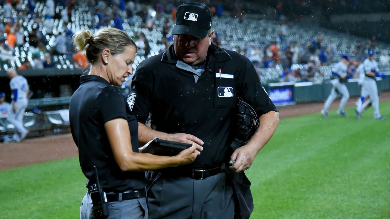 James Hoye to head ALCS umpires and Dan Iassogna in charge of NLCS umps