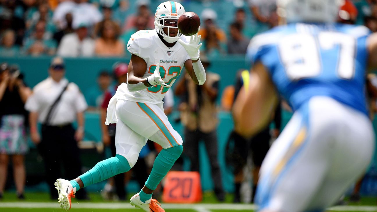 New York Jets trade for Miami Dolphins RB Kalen Ballage (Report)