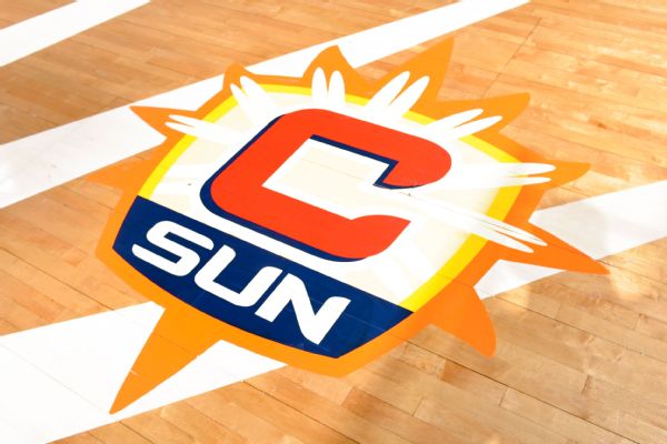 Source: Celtics minority owner to buy Sun, move team to Boston