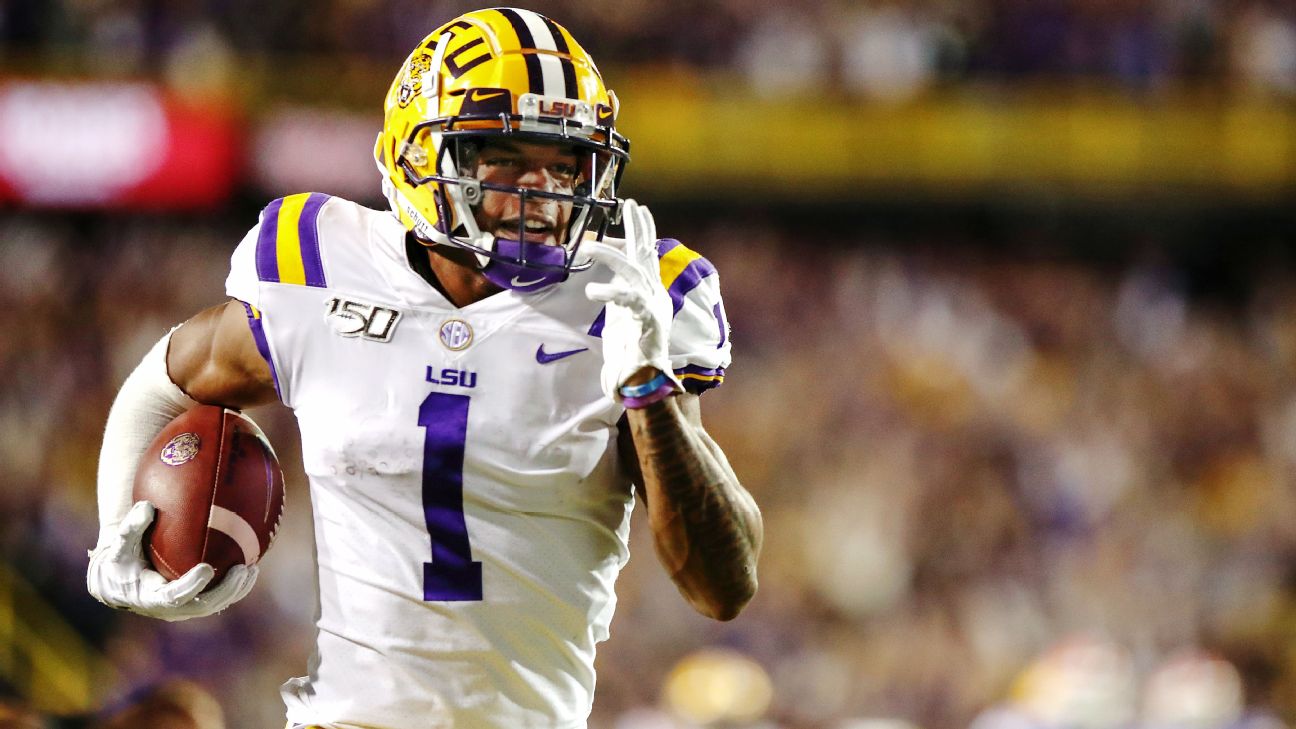 LSU wide receiver Ja'Marr Chase (1) celebrates after scoring with