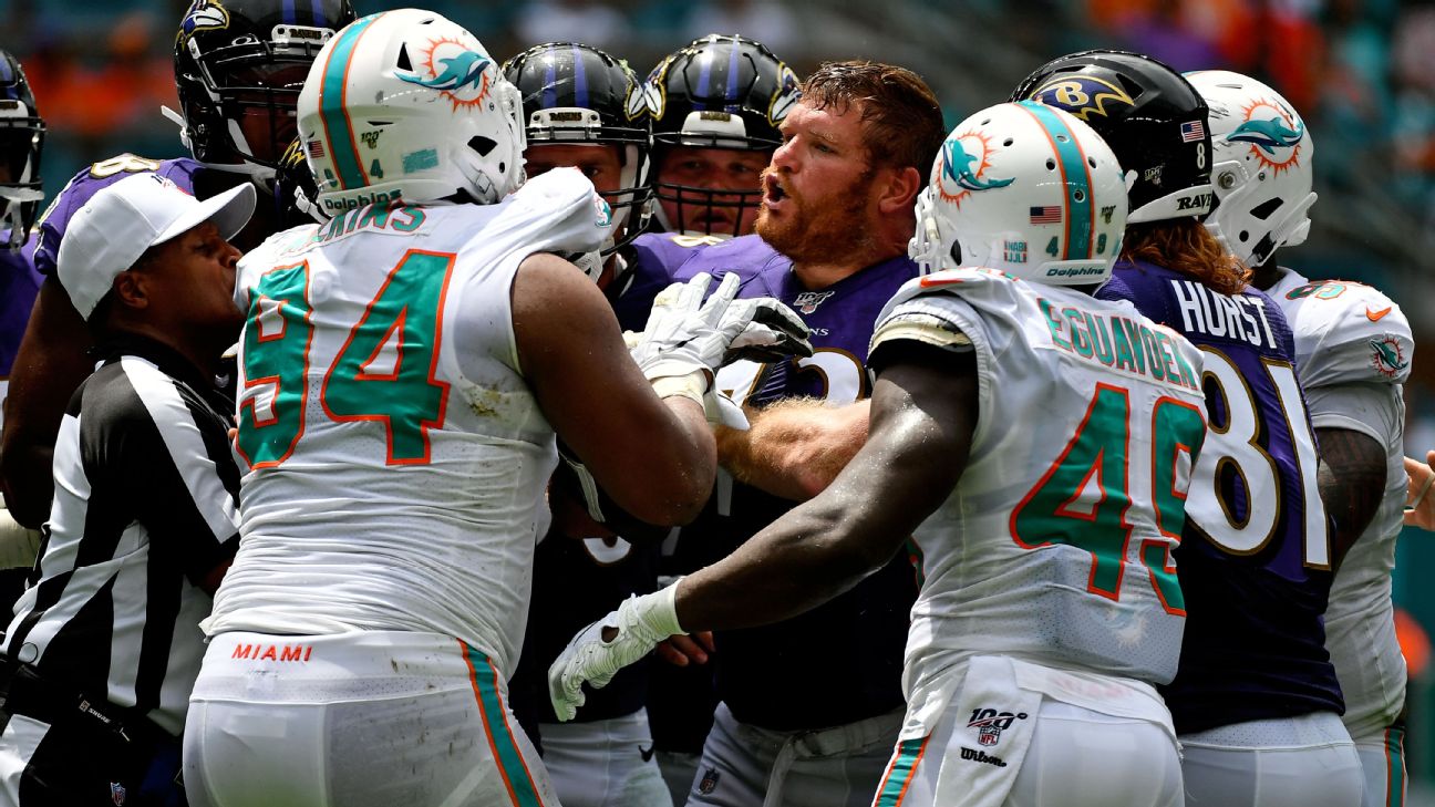 Dolphins Christian Wilkins Ejected For Throwing Punch