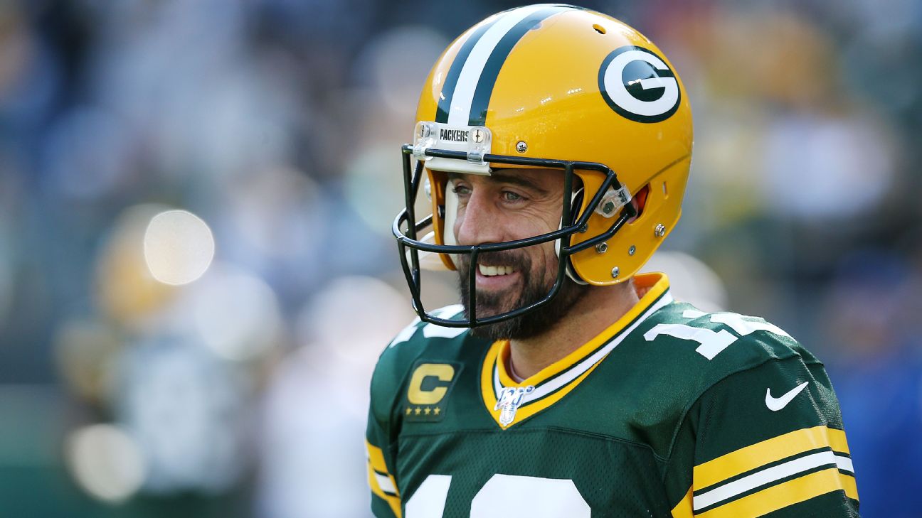 Raiders allow 6 TDs to Aaron Rodgers, lose to Packers 42-24