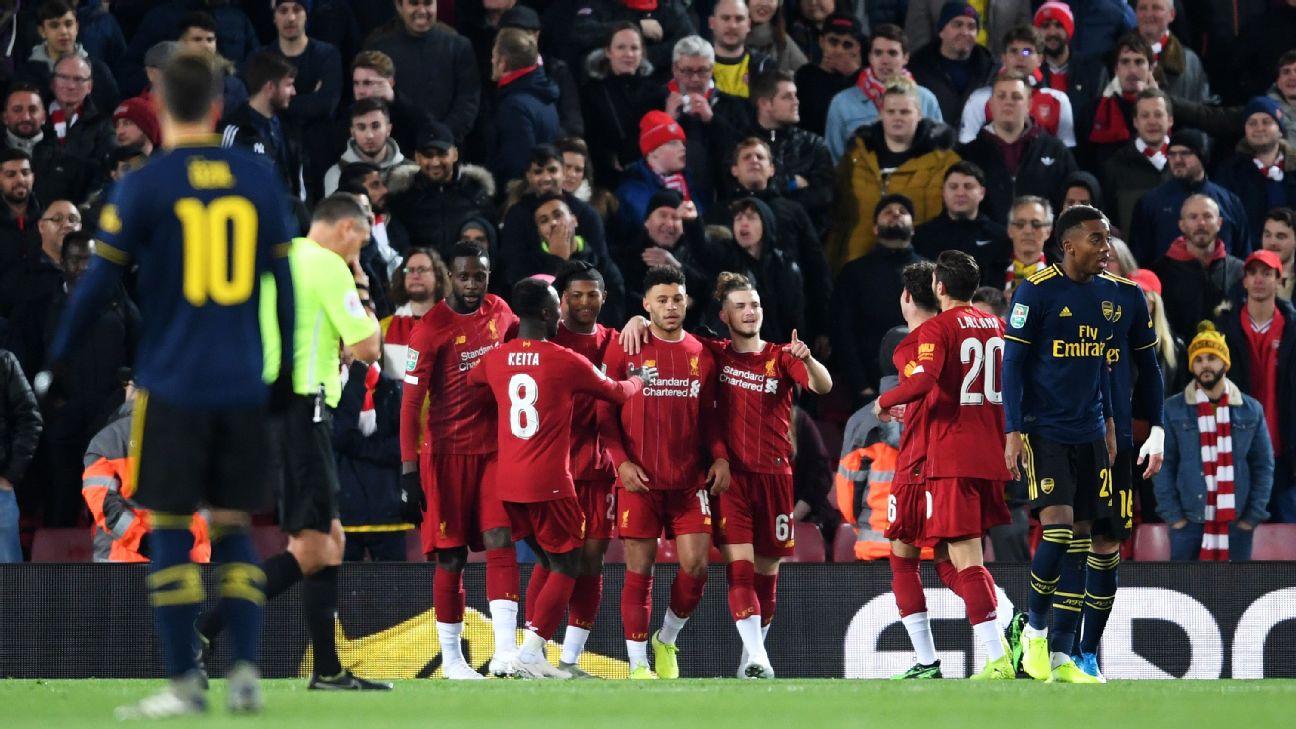 Liverpool busca empate contra o Arsenal em jogo de gols brasileiros
