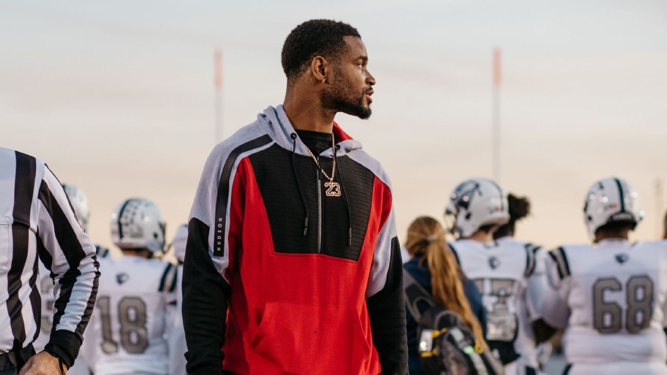 Eagles' CB Darius Slay honored with high school jersey during