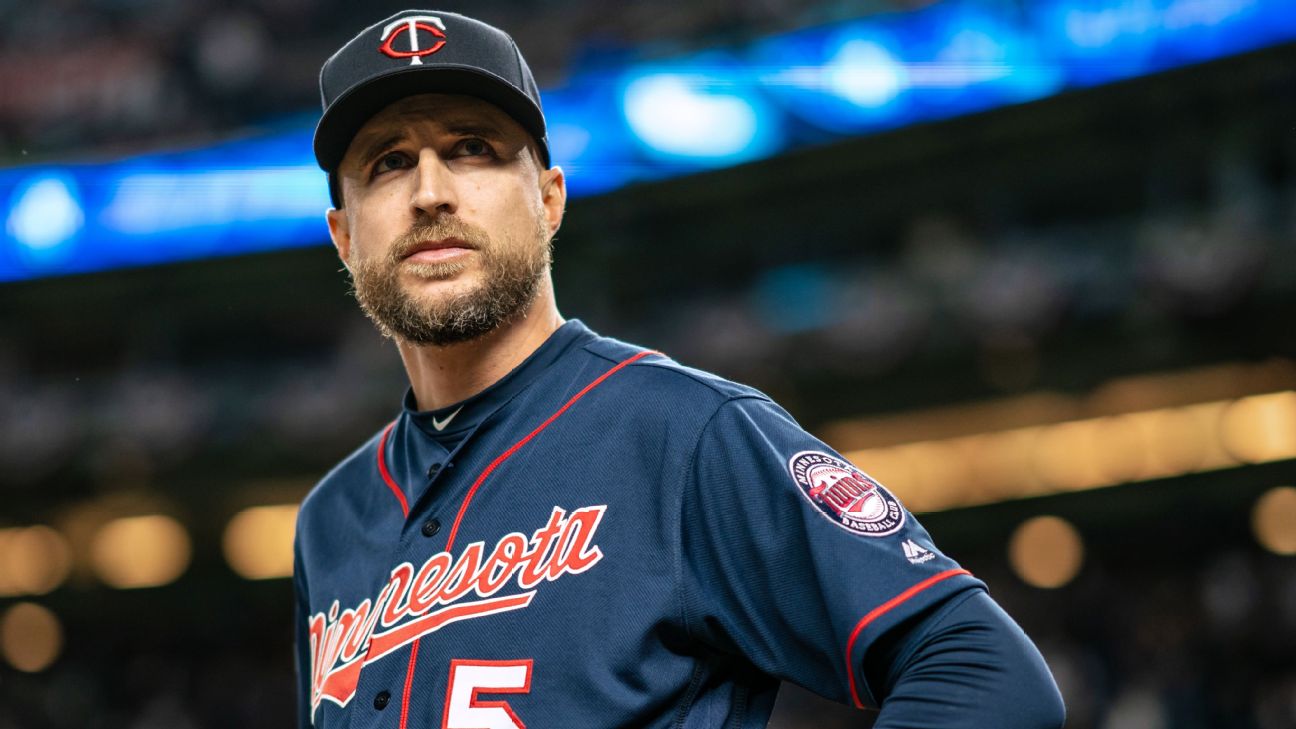 Minnesota Twins manager Rocco Baldelli, 2 players test positive for COVID-19