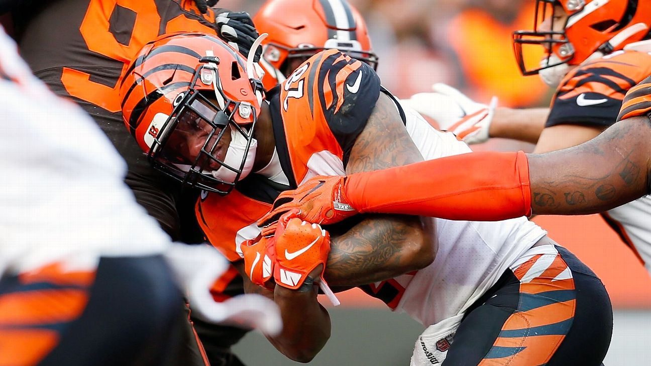 Bengals' Joe Mixon is 1,000-yard rusher for third time in five seasons