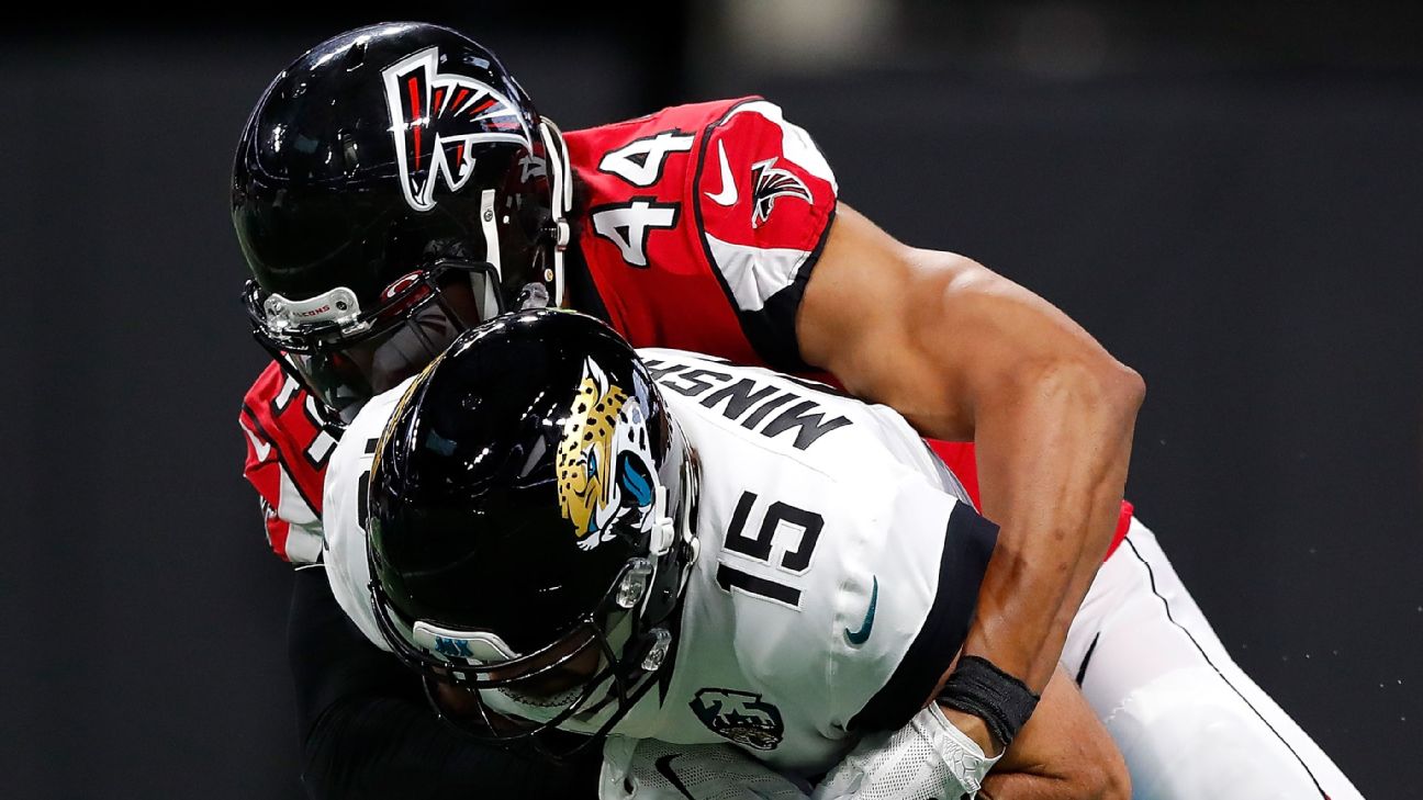 Titans Agree to Terms with Edge Rusher Vic Beasley