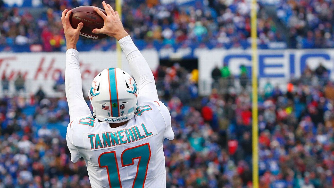Watch: Ryan Tannehill catches TD pass, a throwback to college