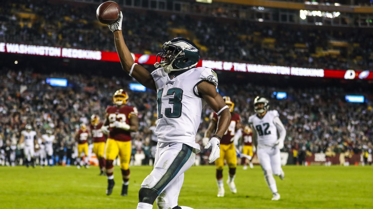 Nick Foles leads Eagles to win vs. Redskins and into playoffs