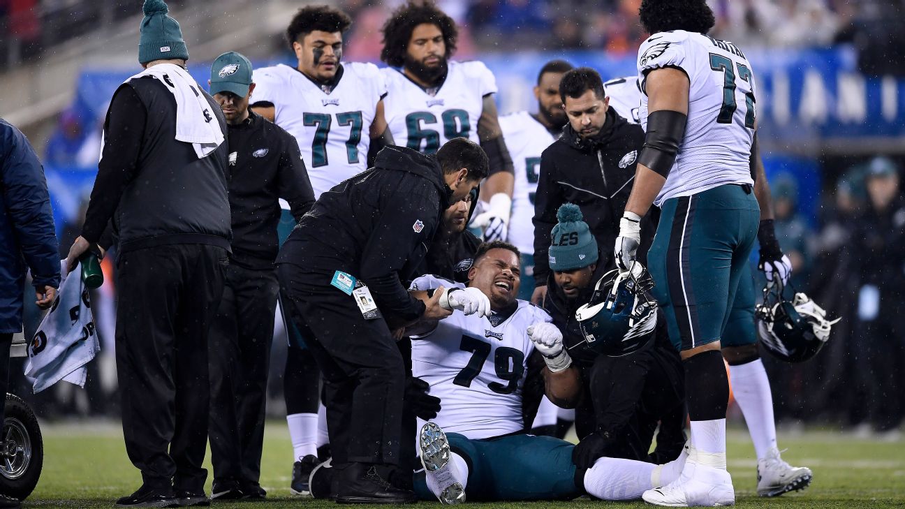 Eagles Pro Bowl guard Brandon Brooks out rest of season with dislocated  shoulder - 6abc Philadelphia