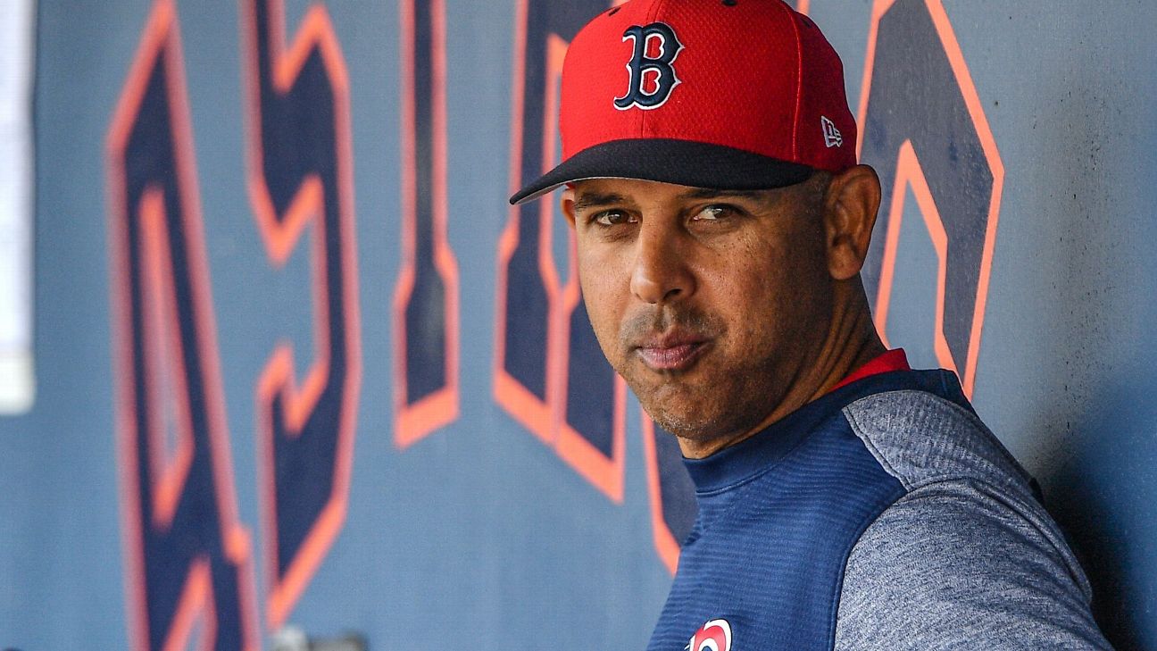 Cora tells Red Sox he isn't ready for front-office role