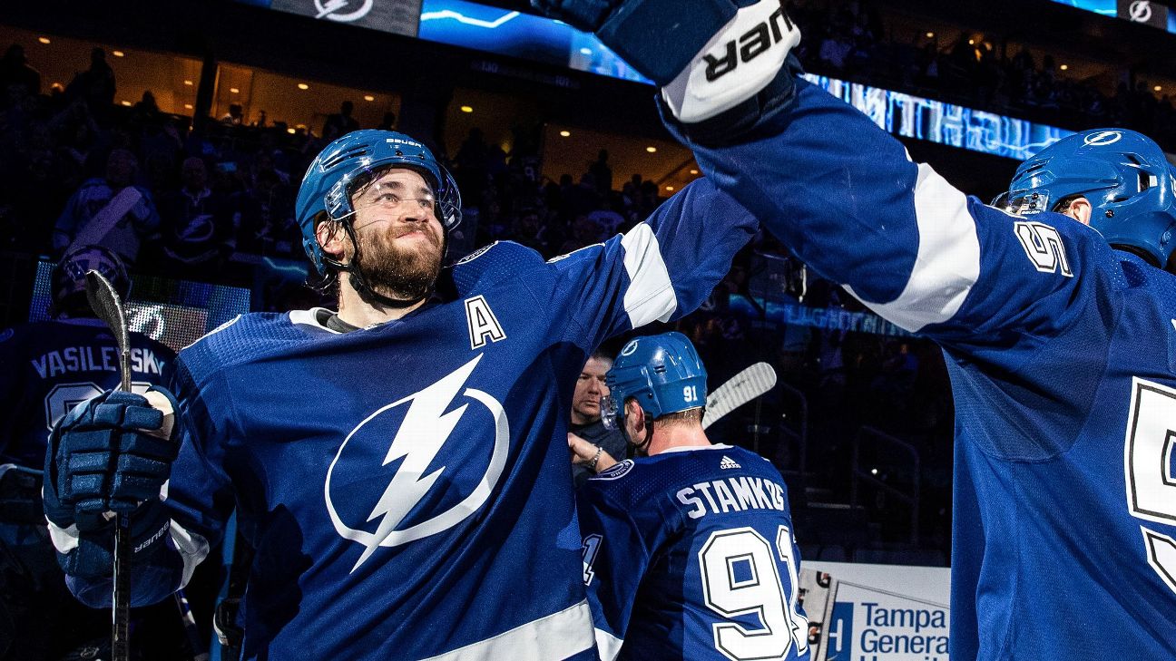 Tampa Bay Lightning Jerseys  Curbside Pickup Available at DICK'S