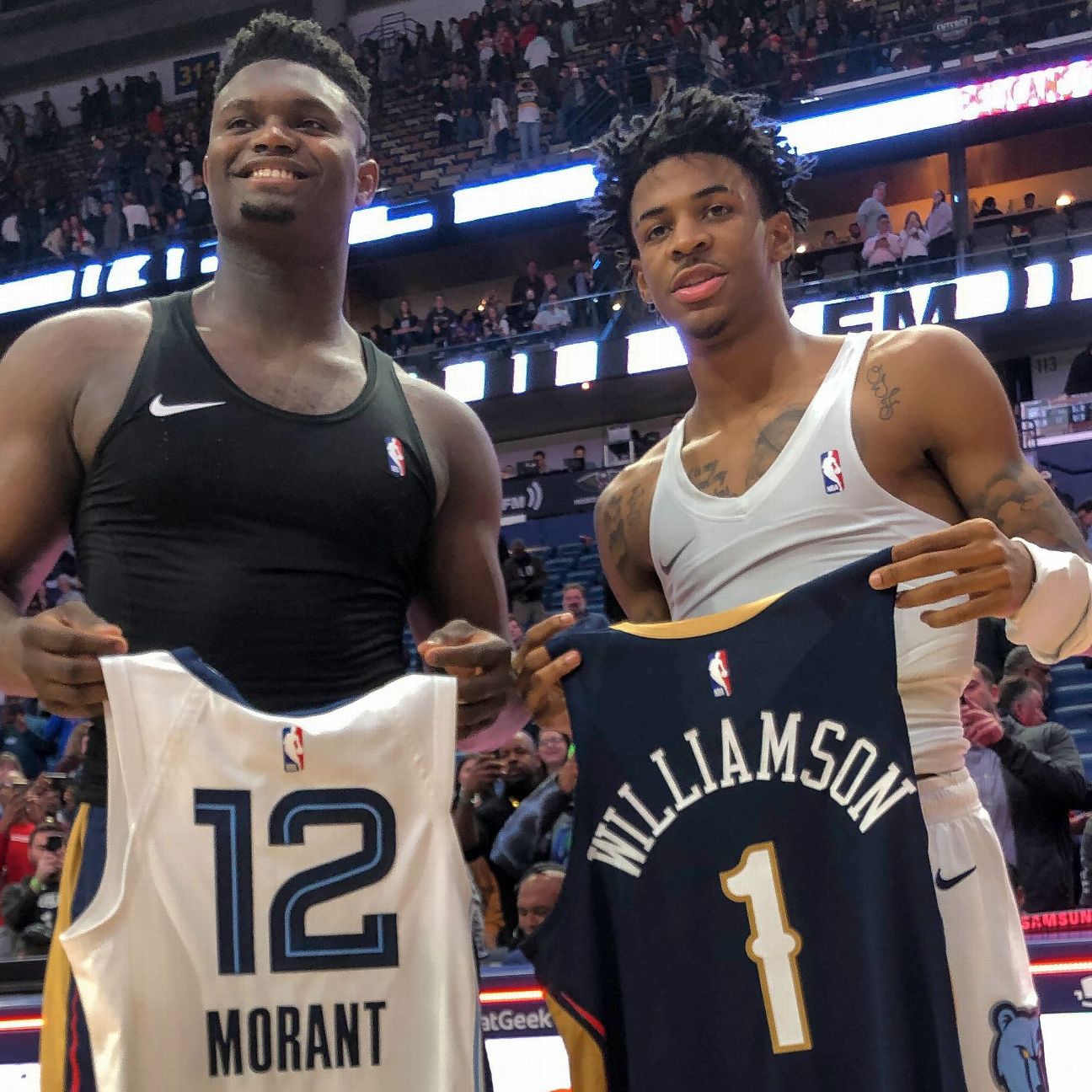 Zion Williamson swaps jerseys with Ja Morant after dominating