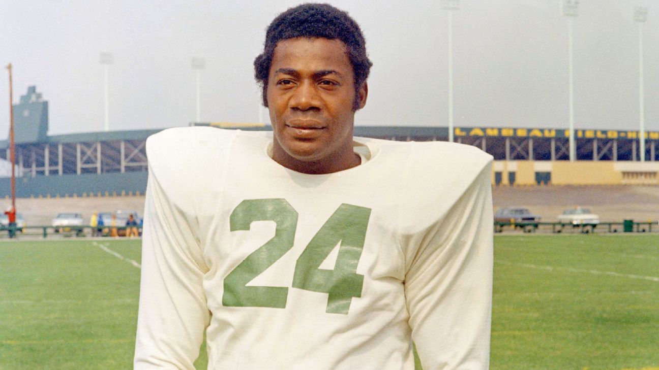 Green Bay Packers: Willie Wood's interception changed the course of first Super  Bowl