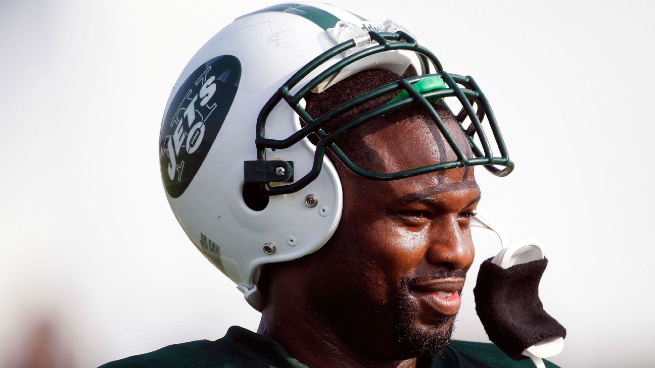 Bart Scott weighs in on what Jets should do with first-round picks