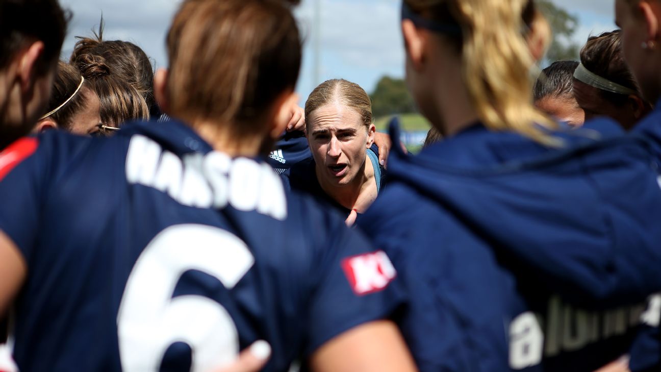 Natasha Dowie of Melbourne Victory speaks to her team ahead of the W-League Semi Final match between the Melbourne Victory and Sydney FC Natasha Dowie of Melbourne Victory speaks to her team ahead of the W-League Semi Final match between the Melbourne Victory and Sydney FC
