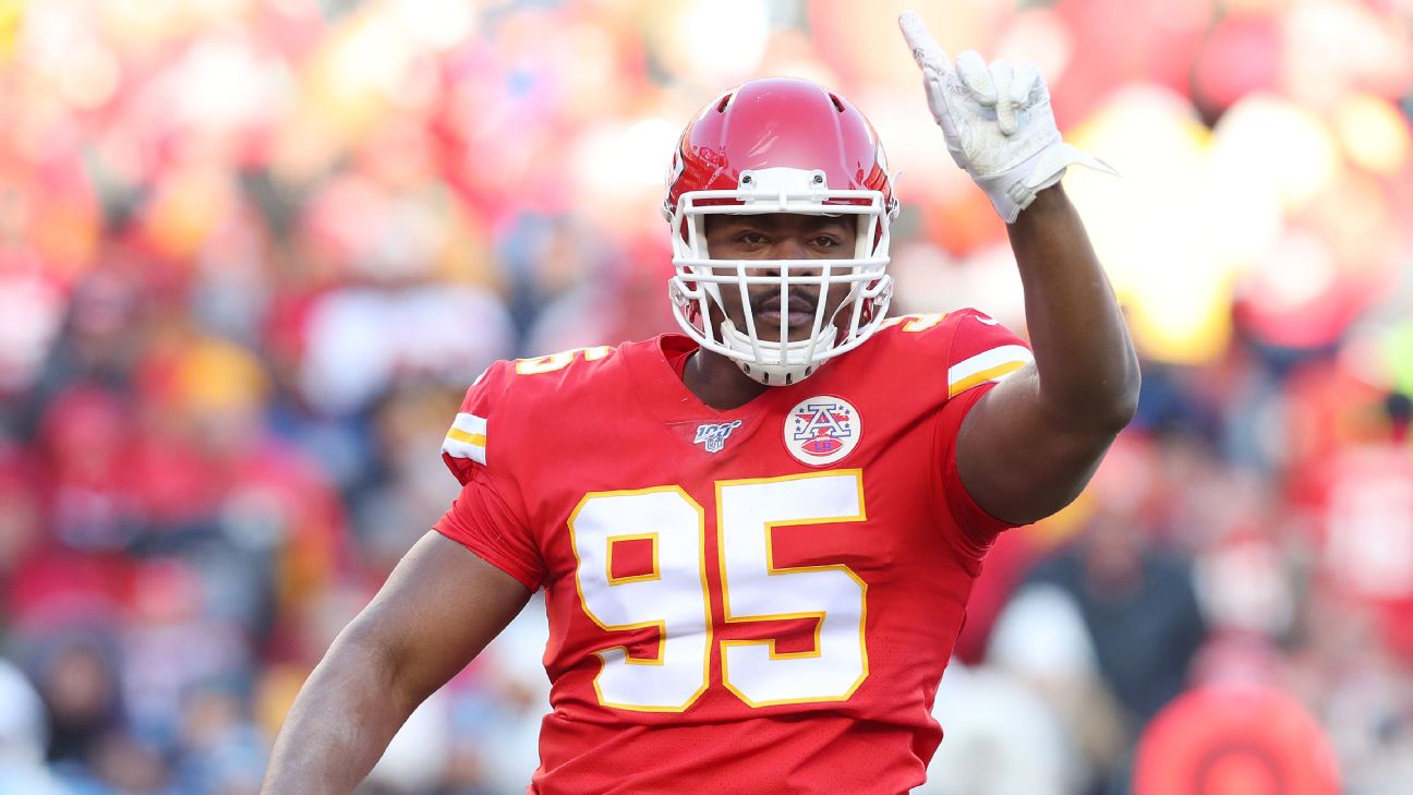 Chiefs QB Patrick Mahomes not getting involved in DL Chris Jones' holdout:  'I just talk about football, and how he's doing'