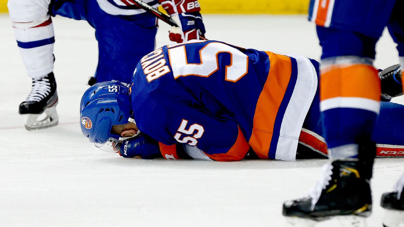 Islanders' Boychuk retires due to lingering eye injury