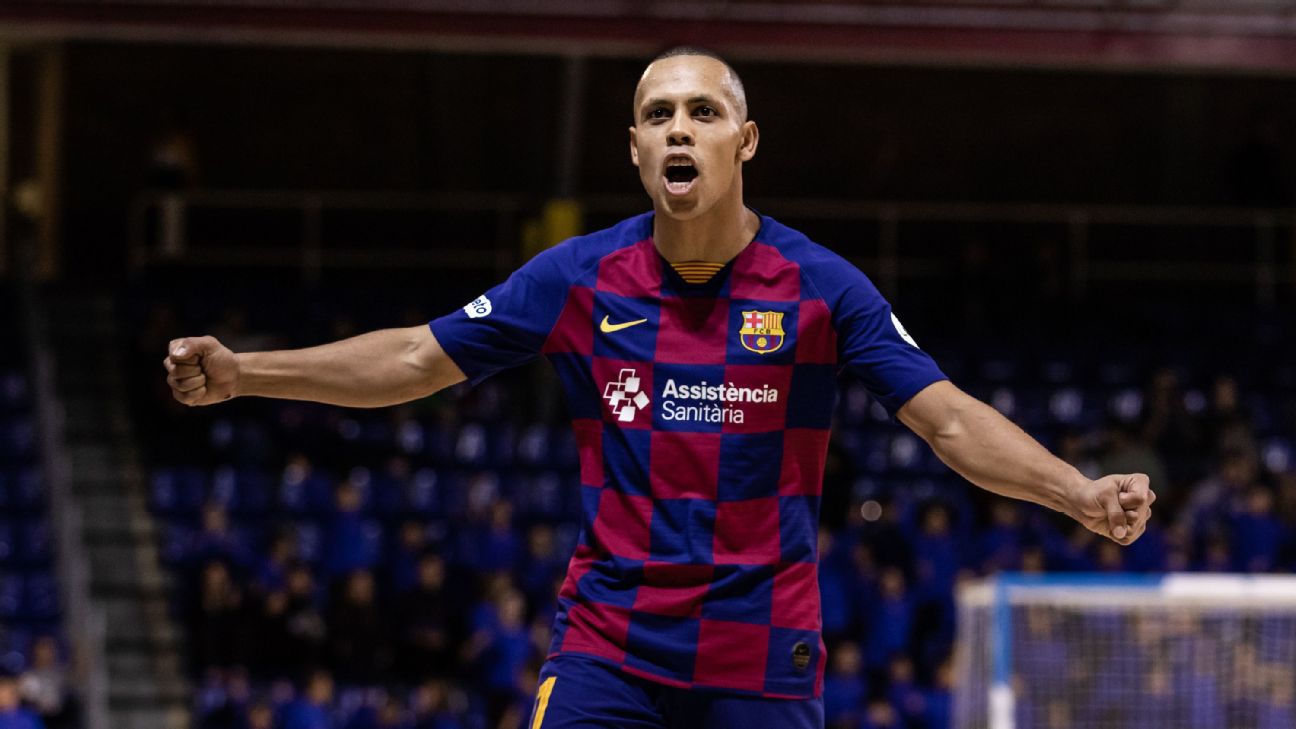 Ferrão, atual melhor do mundo no futsal, pegou frio de 42 graus