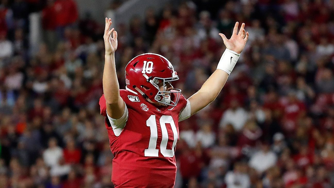 One year later, things are a lot different for first-round quarterbacks Trevor  Lawrence and Mac Jones - The Boston Globe